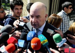 AMB: Tam üzən məzənnəyə keçidin məqsədi makroiqtisadi sabitliyə nail olmaqdır