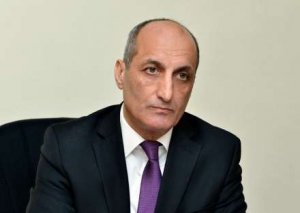 Fikrət Yusifov: Böhrandan çıxış üçün öncə maliyyə sabitliyi yaratmaq lazımdır