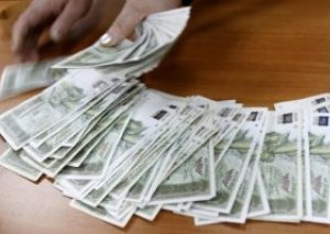 “Bloomberg”: Regionun ən çox ucuzlaşan milli valyutası laridir