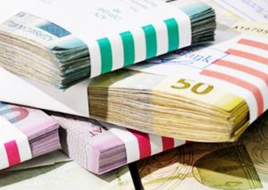 Bağlanan 10 bankın əmanətçilərinə 721 mln. manat kompensasiya ödənilib