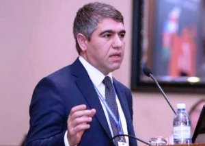 İqtisadçı bankları günahlandırdı
