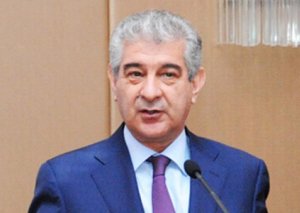 Əli Əhmədov: “Aylıq dövriyyəsi bir neçə milyon manat olan sahibkarlar cəmi bir neçə işçini rəsmiləşdirir”