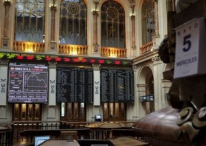 Brent markalı neft 1% bahalaşıb