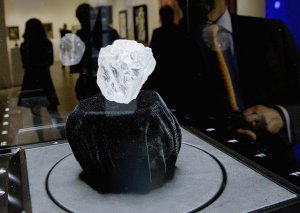 Ən böyük cilalanmamış almaz satıldı