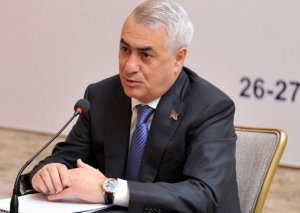 Cavid Qurbanov “Bakı-Tbilisi-Qars”ın Tiflisdəki müzakirəsinə getdi