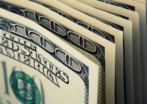 Dollar ilin son günlərində bahalaşa bilərmi?