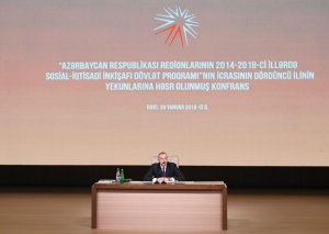 Prezident İlham Əliyev: Bu il dəmir yolu nəqliyyatı ilə bağlı bir neçə önəmli layihə icra ediləcək