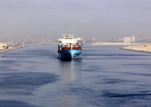 Azərbaycan investisiyaları və Misirin Süveyş kanalı?