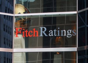 "Fitch": Azərbaycanın 2018-ci il və növbəti illərdə dövlət büdcəsi kəsirsiz ola bilər