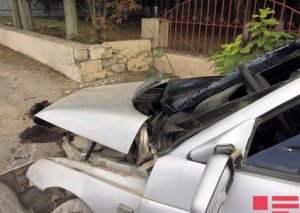 Sumqayıtda iki avtomobil toqquşub, 27 yaşlı oğlan ölüb