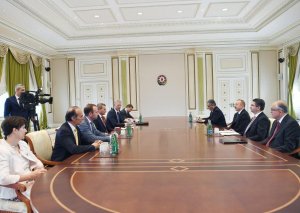 Prezident İlham Əliyev Avropa Komissiyasının nümayəndə heyətini qəbul edib