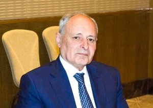 Oqtay Şirəliyev qışa hazırlıqla bağlı baş həkimlərə tapşırıqlar verdi