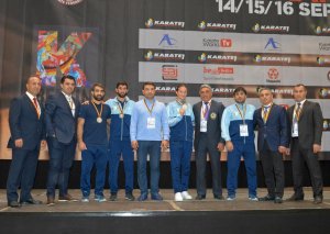 Karateçilərimiz Berlində medallar qazanıb