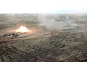 Azərbaycan ordusunun genişmiqyaslı təlimlərində gündüz vaxtı döyüş atışları keçirilib