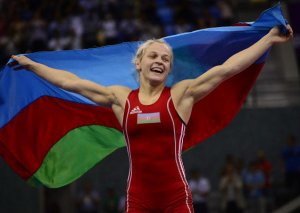 DÇ-2018: Mariya Stadnik gümüş medal qazandı