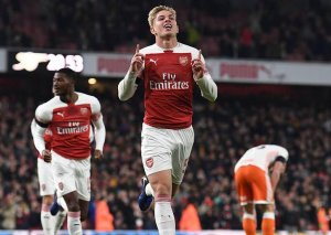 "Arsenal" "Tottenhem"ə rəqib oldu