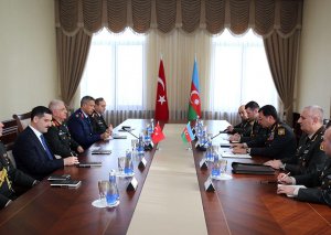 Azərbaycan və Türkiyə Baş Qərargah rəislərinin görüşü keçirilib