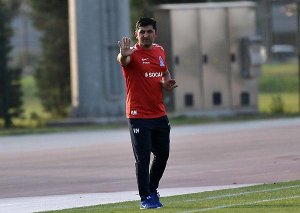 "Futbolçularda yüksəliş var" - millimizin baş məşqçisi