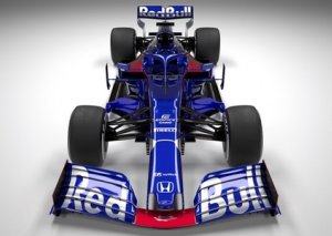 “Toro Rosso” yeni avtomobilini təqdim edib