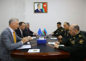 Müdafiə nazirinin müavini Avropa İttifaqının xüsusi nümayəndəsi ilə görüşüb
