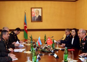 Zakir Həsənov kəşfiyyat rəisi ilə-