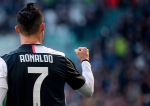 Ronaldunun PSJ-yə transferi ilə bağlı danışıqlar aparılır