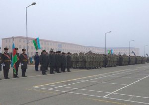Əlahiddə Ümumqoşun Orduda gənc əsgərlər növbəti xidmət yerlərinə yola salınıblar