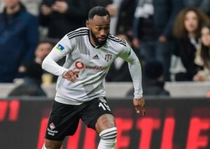 Futbolçusu “Beşiktaş”dan FİFA-ya şikayət edib
