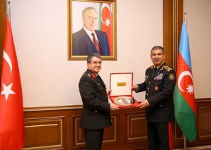 Zakir Həsənov: "Azərbaycan Türkiyə ilə hərbi-texniki əməkdaşlığını genişləndirir"
