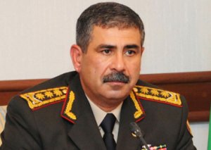 Zakir Həsənov sərgiyə getdi