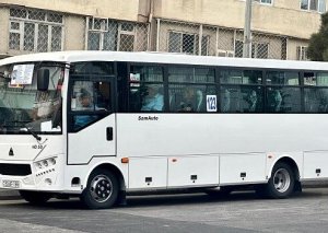 Bu avtobuslarda gediş haqqı 60 QƏPİKDƏN BAHA OLDU
