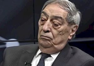 Pensiya yaşı 59 olmalıdır - Tanınmış həkim
