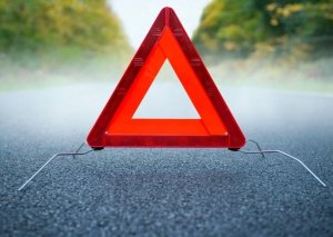 Abşeronda 12 yaşlı qızı avtomobil vuraraq öldürdü