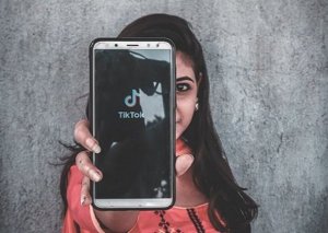 Gənc qadın “TikTok” paylaşımlarına görə edam edildi