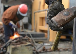 Azərbaycanda hərbi zavodda partlayış - Ölən var