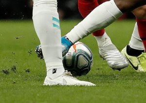 Rəqibini döydü, 99 illik diskvalifikasiya edildi