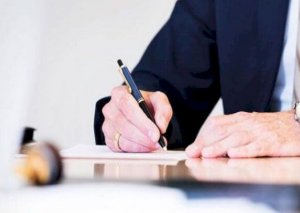 Azərbaycanda Baş nazirin birinci müavini istefa ərizəsi yazdı