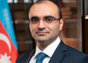 Yeni icra başçısı onu işdən çıxardı