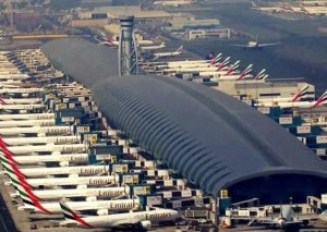 Dubay hava limanında PARTLAYIŞ: PUA ilə vuruldu