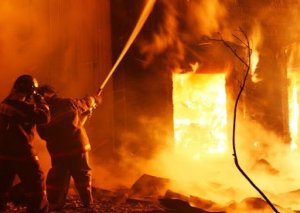 Cəlilabadda DƏHŞƏT: 85 yaşlı kişi yanaraq ÖLDÜ