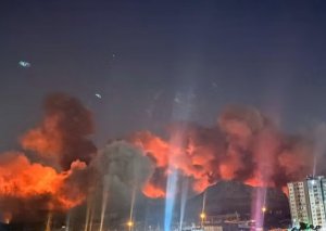 İran OD İÇİNDƏ: Paytaxtdan limanlara qədər hər yer BOMBALANIR - FOTOLAR