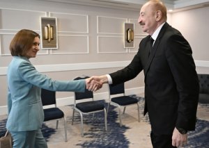 İlham Əliyev Moldova Prezidenti ilə görüşdü