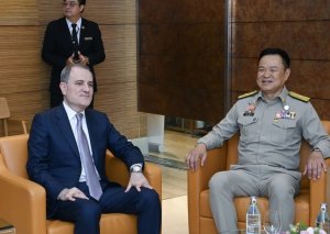 Ceyhun Bayramov Baş nazirlə görüşüb -