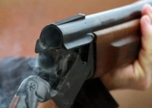 Restorandan çıxarkən ov tüfəngi ilə vuruldu- Zaqatalada hadisə