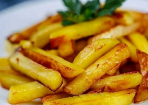 Bakıda restoran kartofu qızartdığı yağın pulunu da hesaba yazdı — FOTO