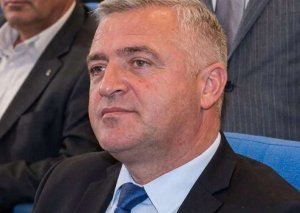 Qalmaqallı məmura cinayət işi açıldı