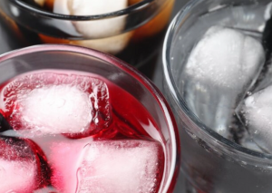 Bir daha restorana gedəndə buz istəməyin: Mütəxəssislər səbəbini açıqladı