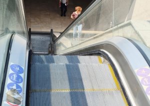 "Ay qızım, kömək elə…” – Bakıda eskalator zülmü - Reportaj/Foto