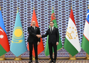 İlham Əliyev "Avaza" Kompleksində