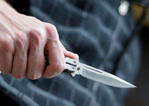 Salyanda ailə faciəsi: 55 yaşlı qadın bıçaqlanaraq öldürüldü –
